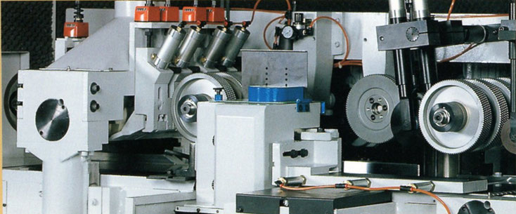 Автоматические четырехсторонние станки Unimax серия Planermac скорость строжки до 60 м/мин 9