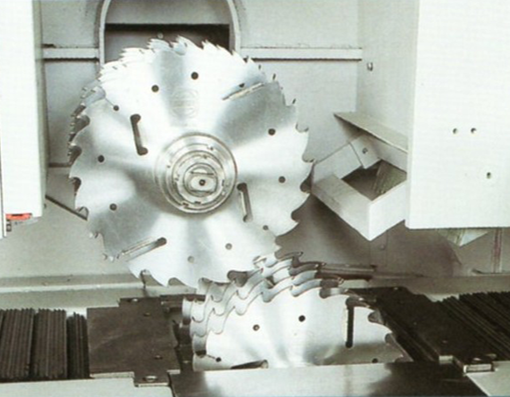 Многопильный дисковый станок модель MRS700 6