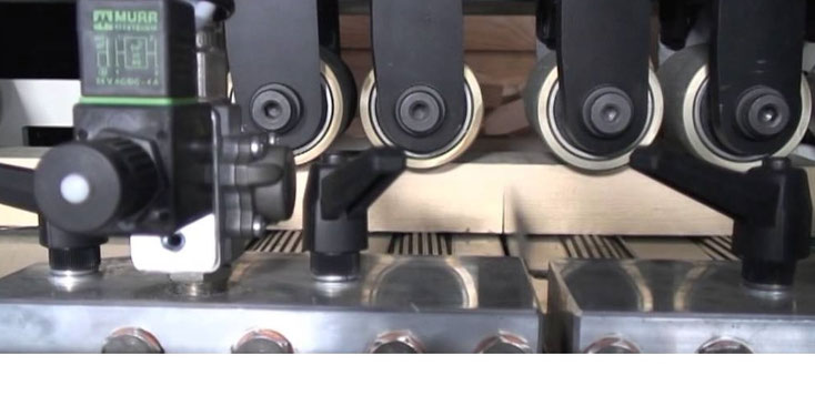 Автоматические торцовочные станки для оптимизации древесины при раскрое по длине 6
